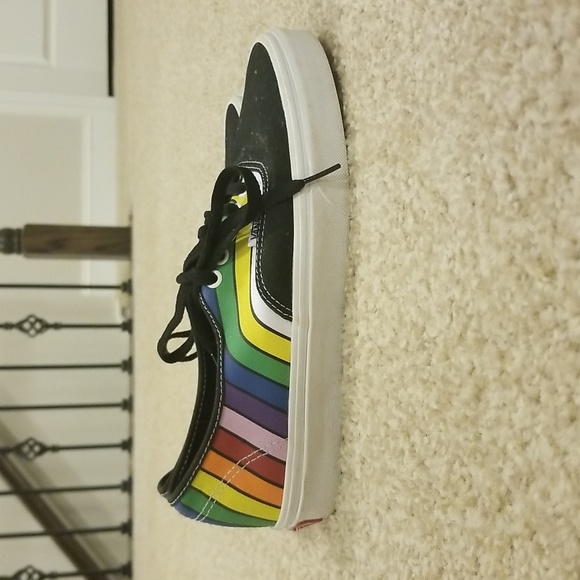 Multicolored Van's - Picture 7 of 7